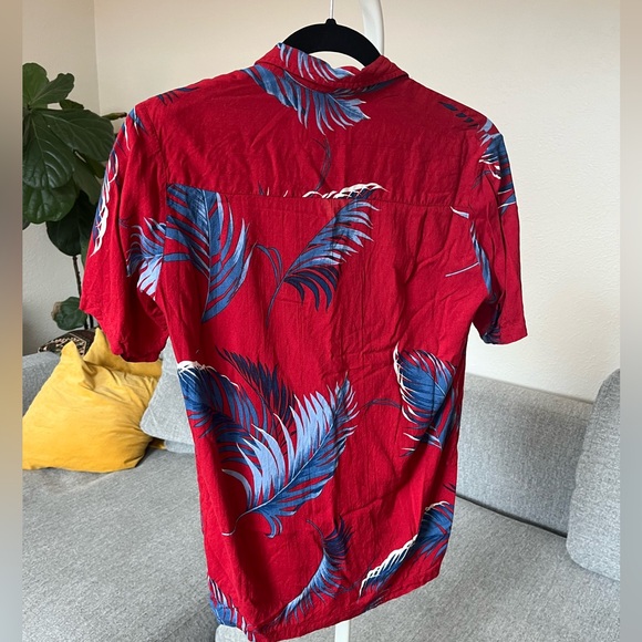 Hawaiian shirt - Picture 3 of 9